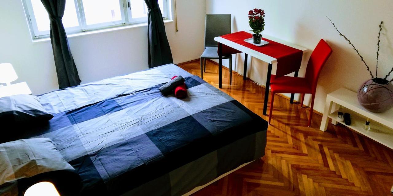 Pula Center Old Town Apartments And Rooms Esterno foto